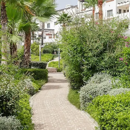 Apartmán Beautiful 1 Bed Duplex Penthouse With Views Rdr327 *